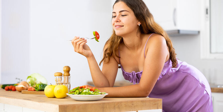 Happy couple in bed – how to increase female libido instantly with vitamins and minerals